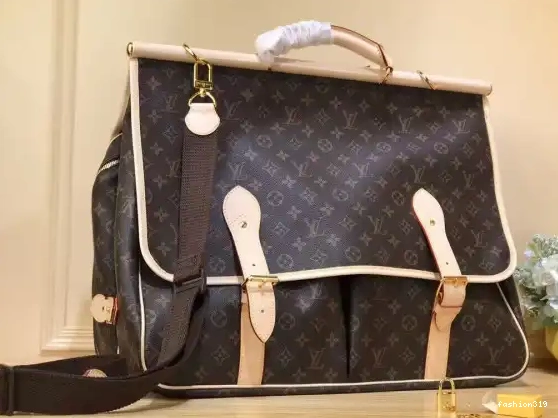 VUITTON LOUIS BAG HUNTING 0421